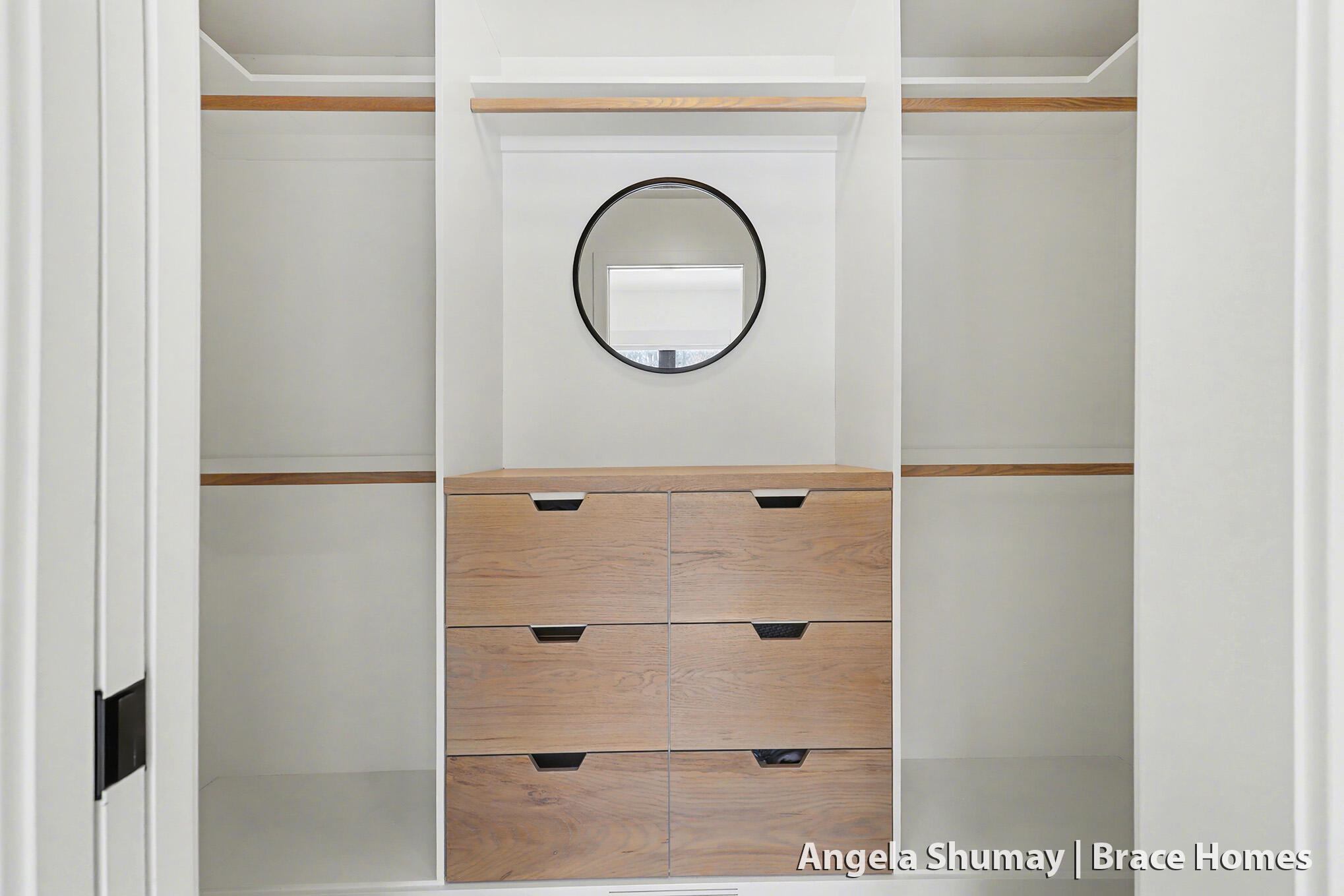 400 Greentree Lane NE Ada MI 49301