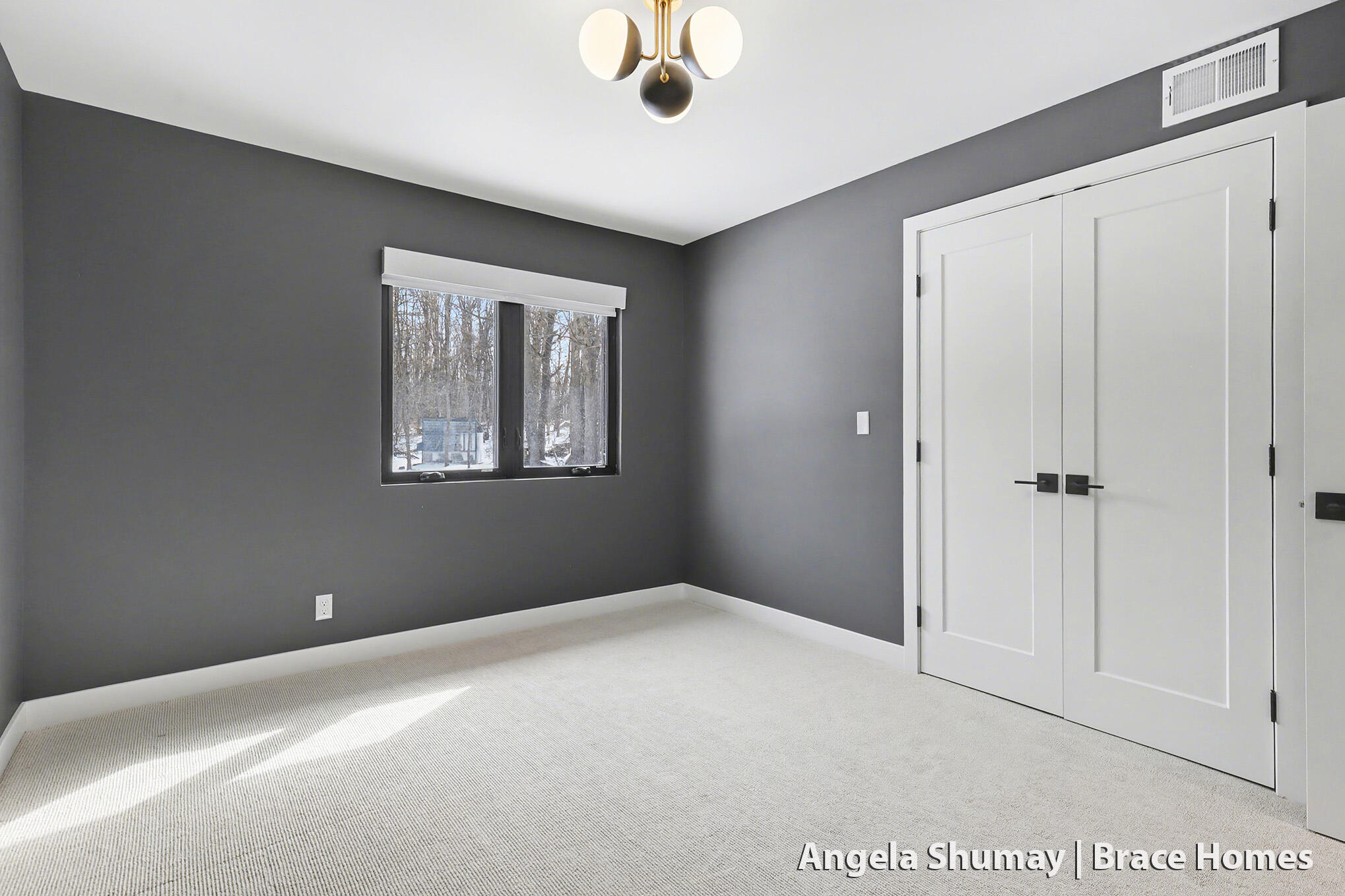 400 Greentree Lane NE Ada MI 49301