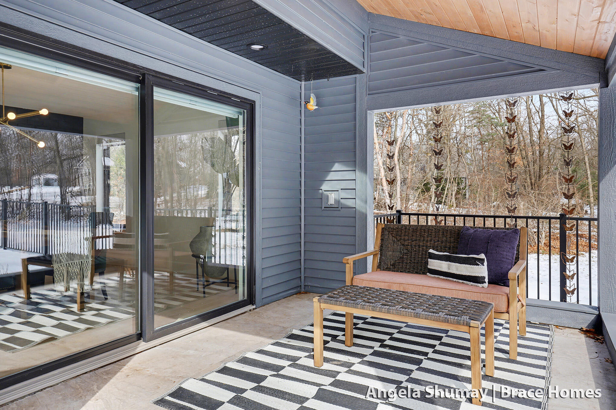 400 Greentree Lane NE Ada MI 49301