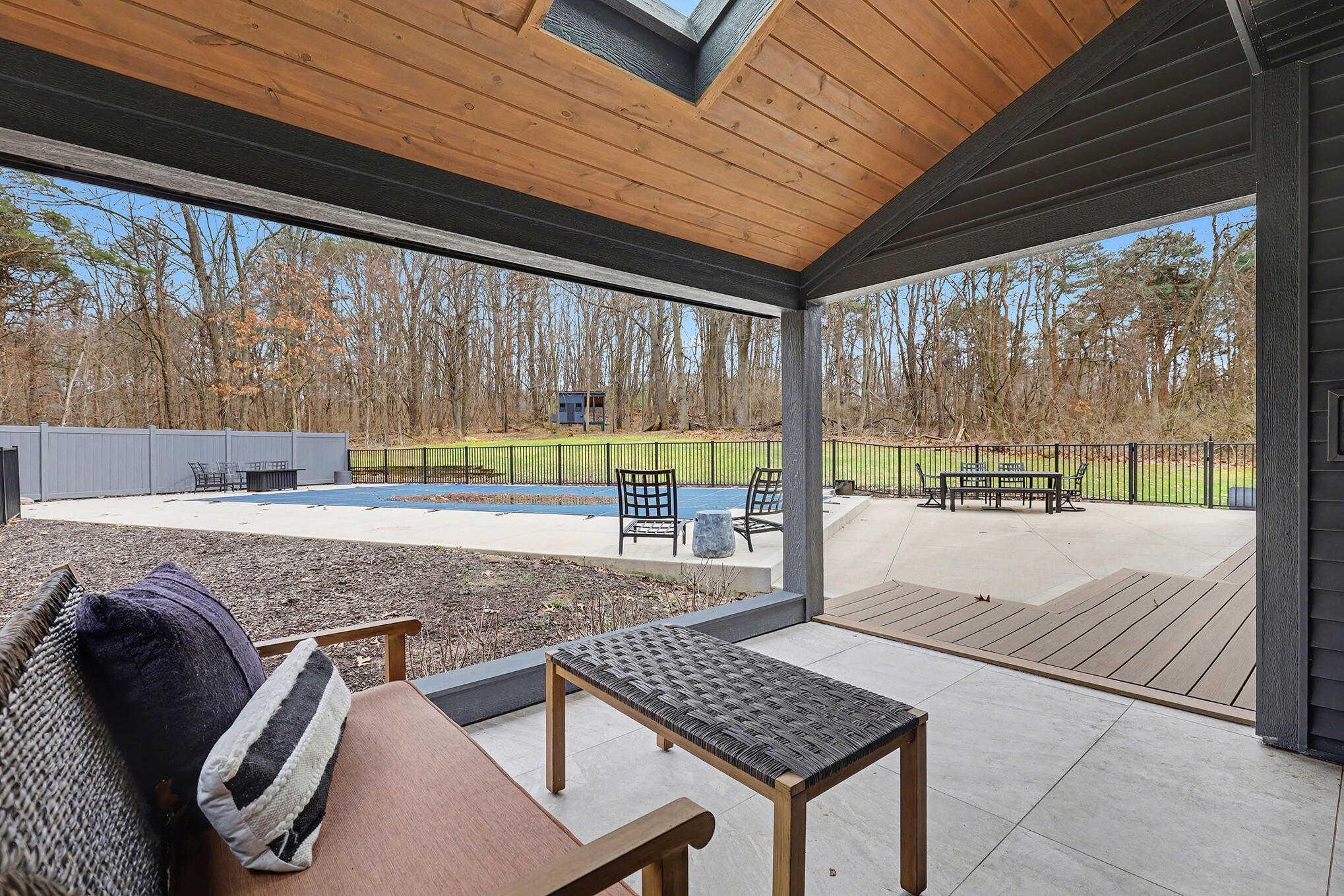 400 Greentree Lane NE Ada MI 49301