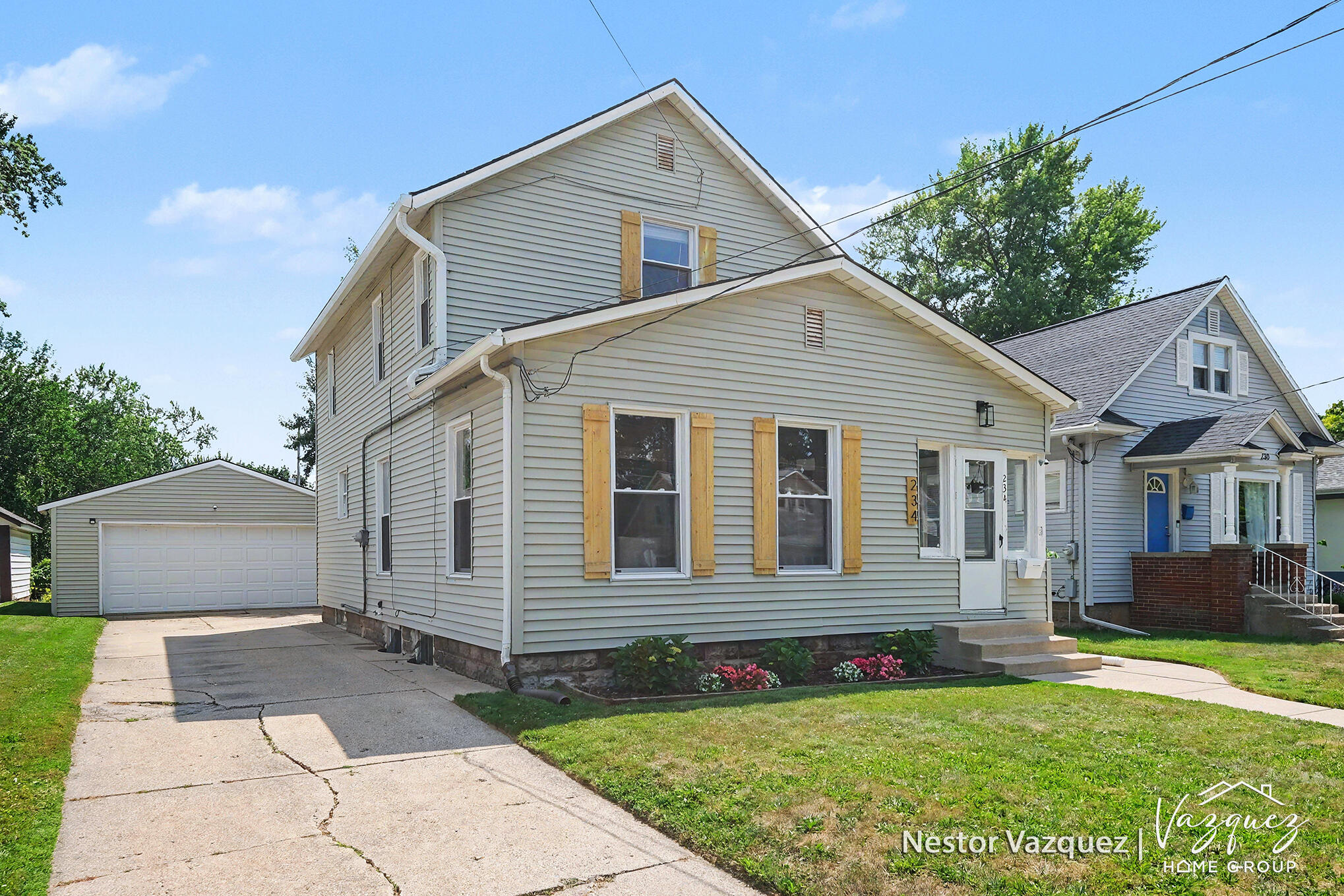 234 Knapp Street NE Grand Rapids MI 49505