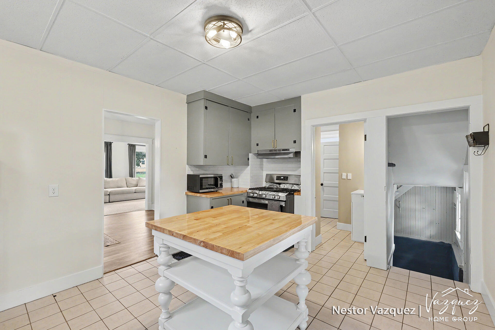 234 Knapp Street NE Grand Rapids MI 49505