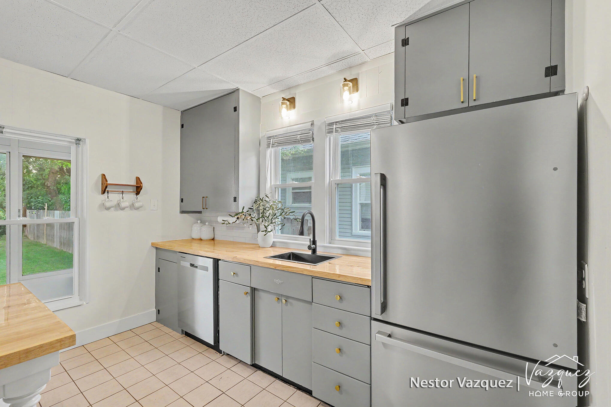 234 Knapp Street NE Grand Rapids MI 49505