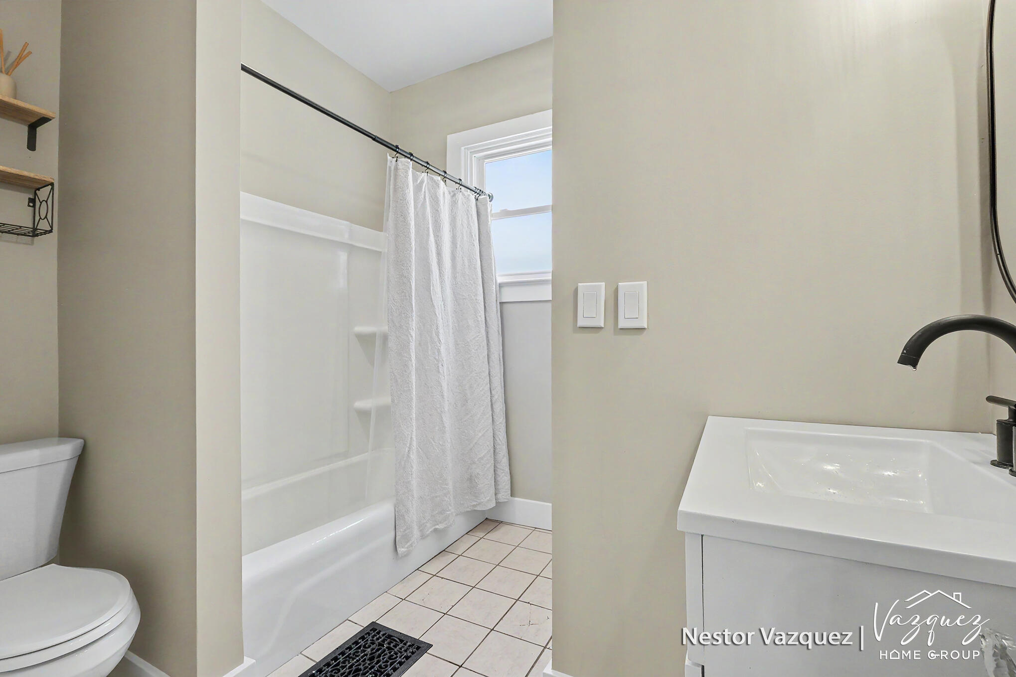 234 Knapp Street NE Grand Rapids MI 49505