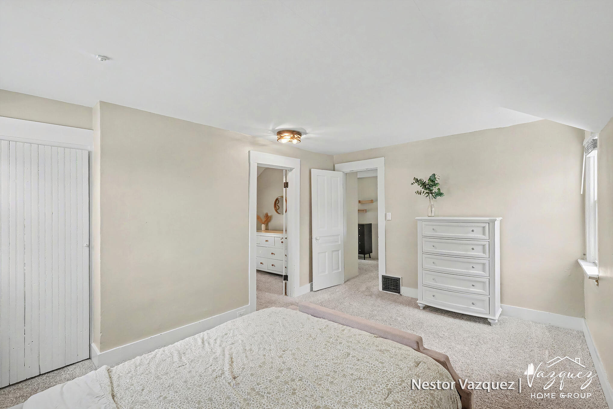 234 Knapp Street NE Grand Rapids MI 49505