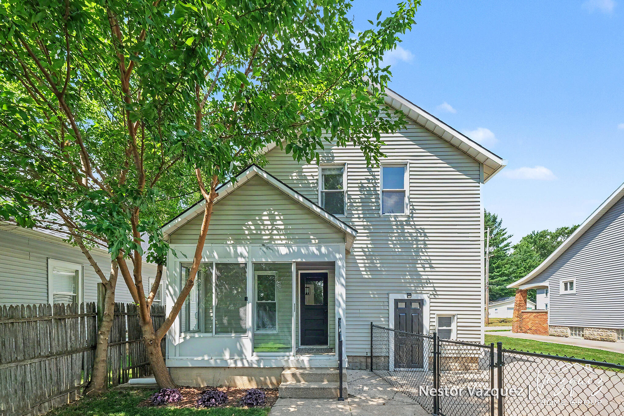 234 Knapp Street NE Grand Rapids MI 49505