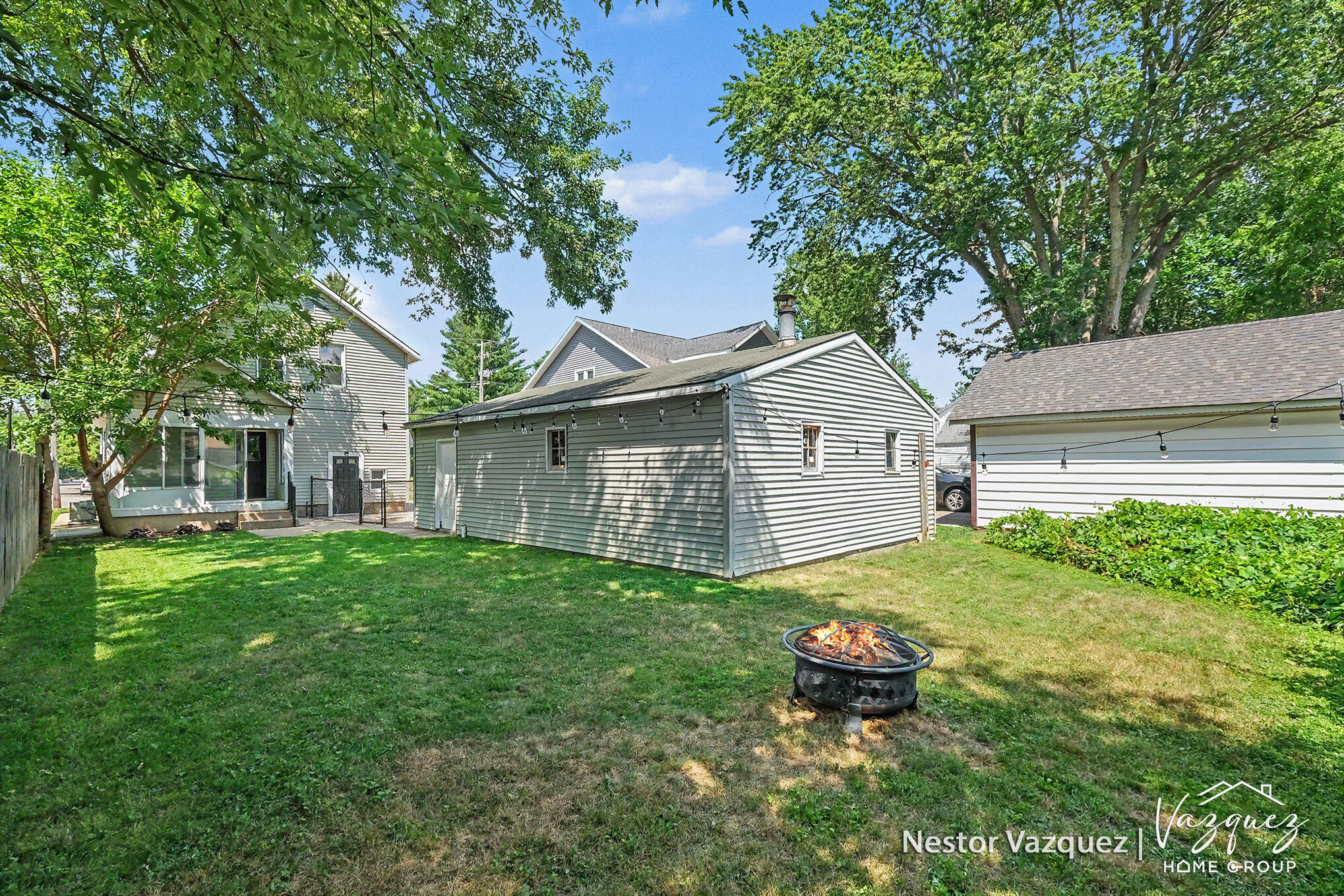 234 Knapp Street NE Grand Rapids MI 49505