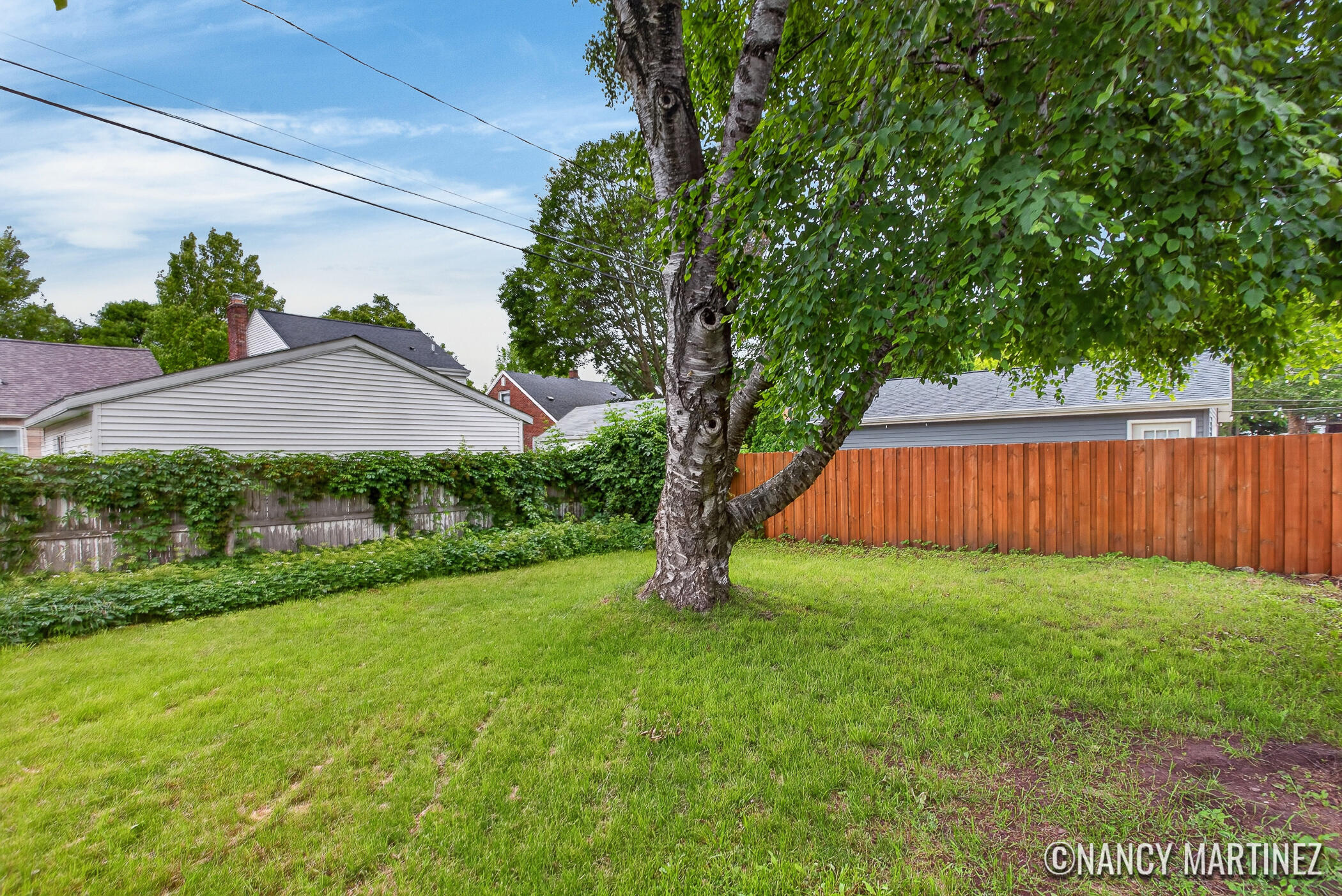 853 California Street NW Grand Rapids MI 49504
