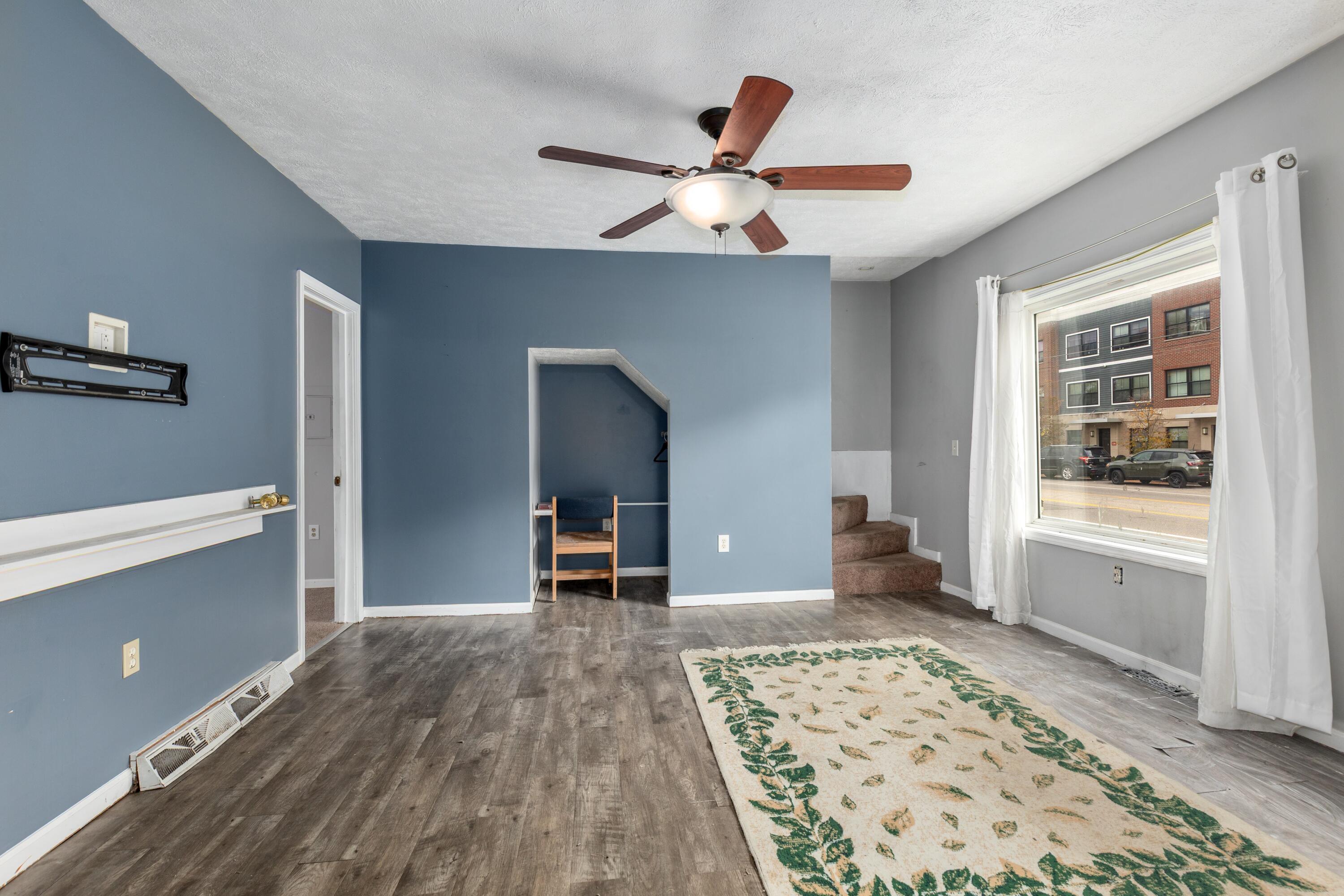 1411 Alpine Avenue NW Grand Rapids MI 49504