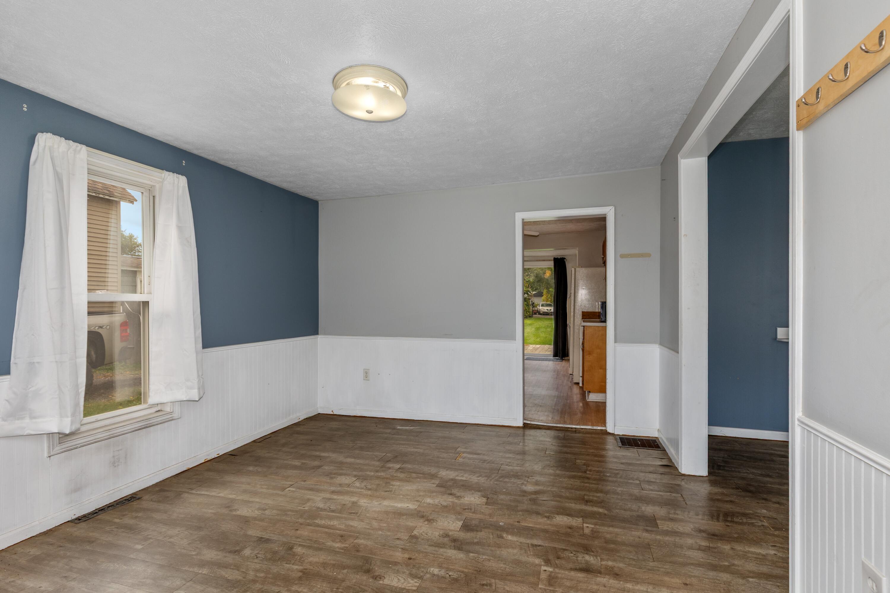 1411 Alpine Avenue NW Grand Rapids MI 49504