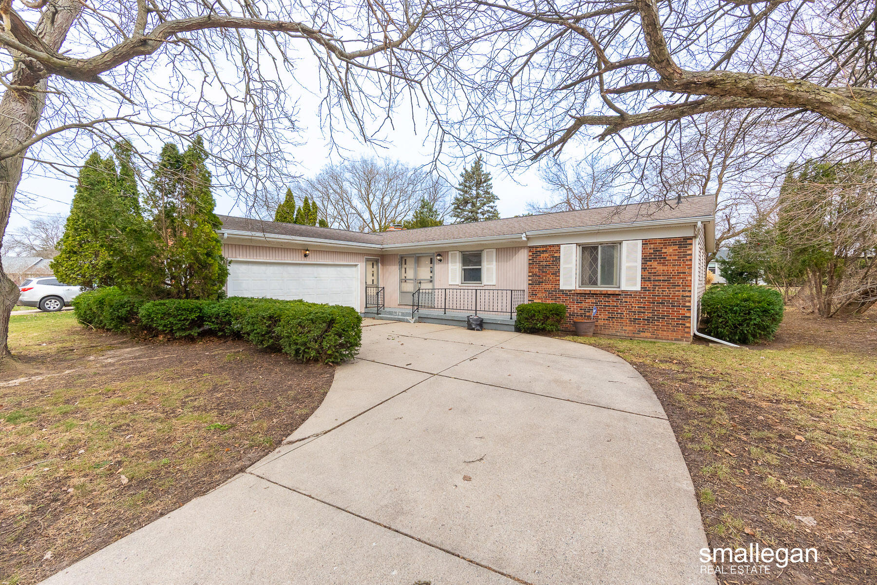 1237 Dale Court NE Grand Rapids MI 49505