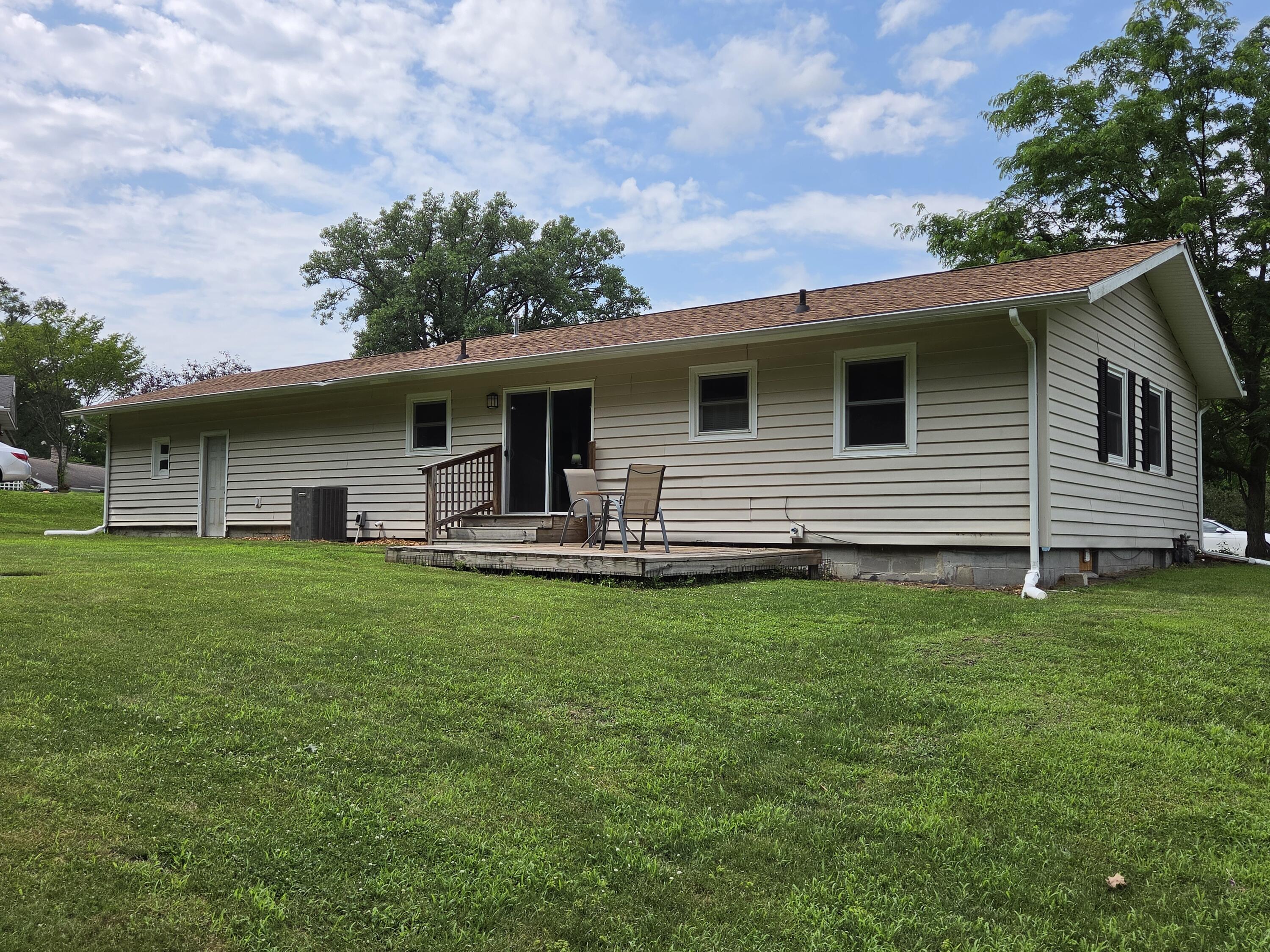 27853 Burmax Park Dowagiac MI 49047