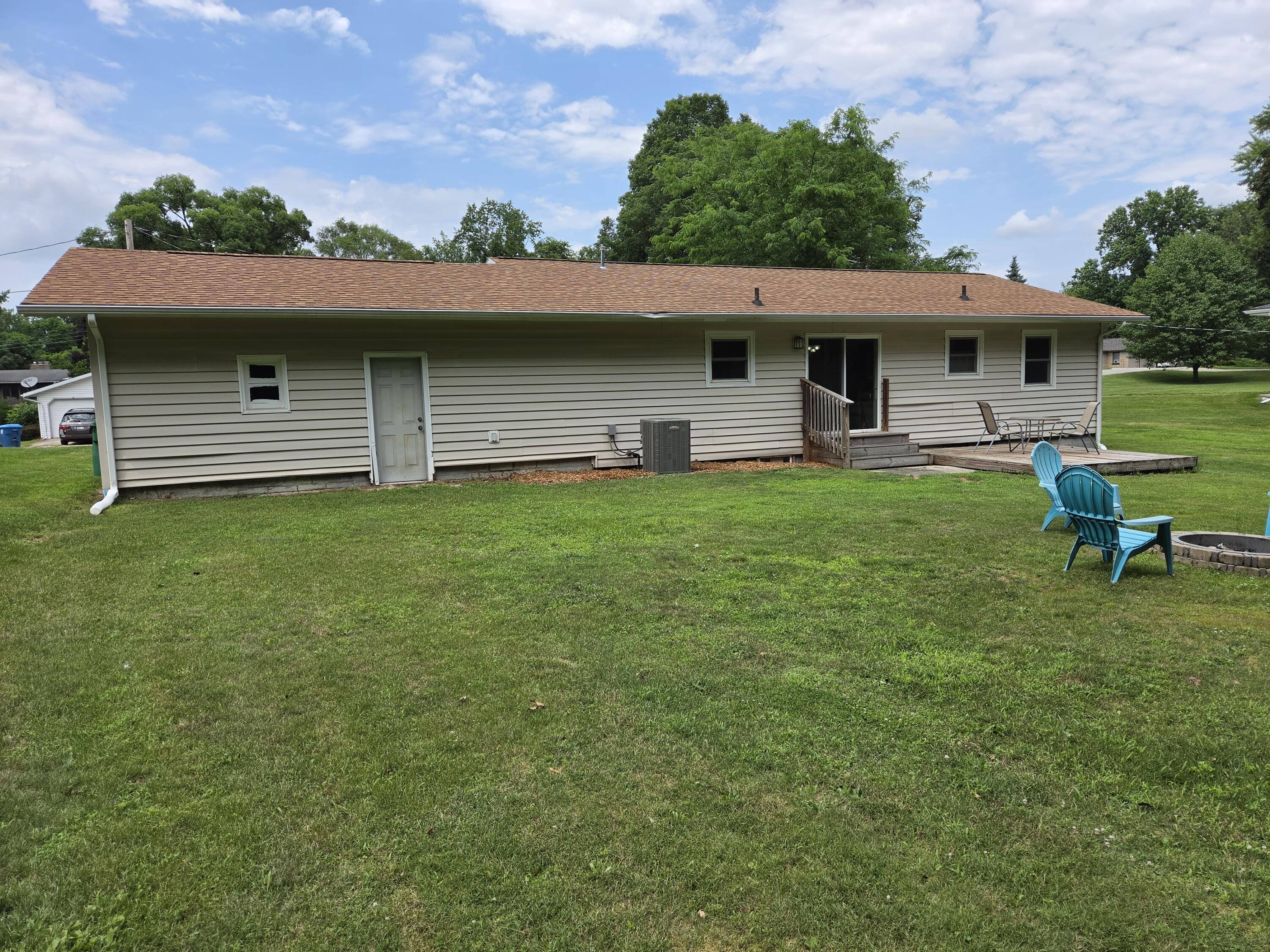 27853 Burmax Park Dowagiac MI 49047