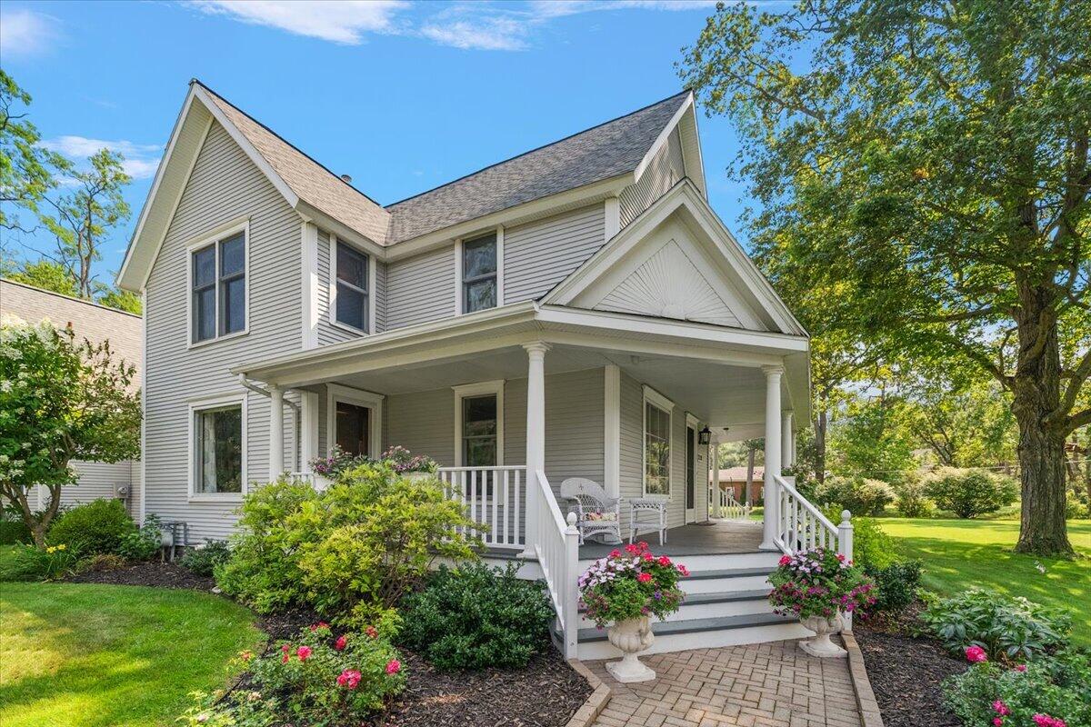 2519 W John Beers Road Stevensville MI 49127