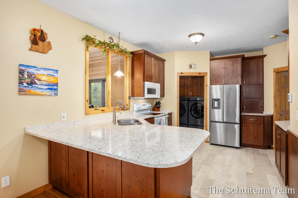 10155 Rogue Pond Drive NE Rockford MI 49341