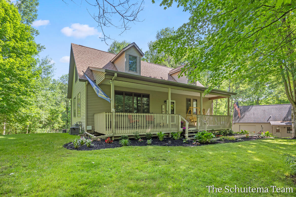 10155 Rogue Pond Drive NE Rockford MI 49341