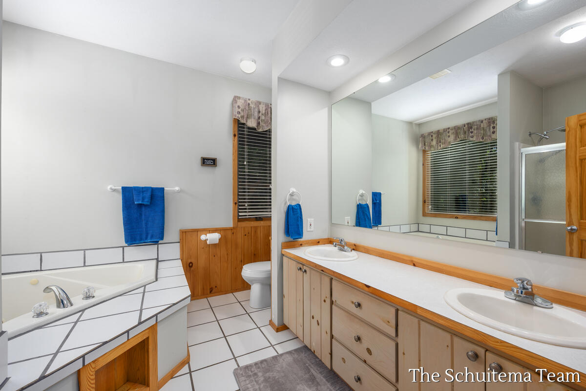 10155 Rogue Pond Drive NE Rockford MI 49341