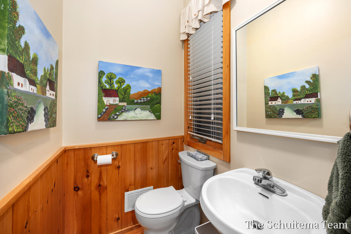 10155 Rogue Pond Drive NE Rockford MI 49341