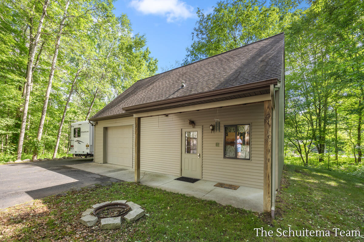 10155 Rogue Pond Drive NE Rockford MI 49341
