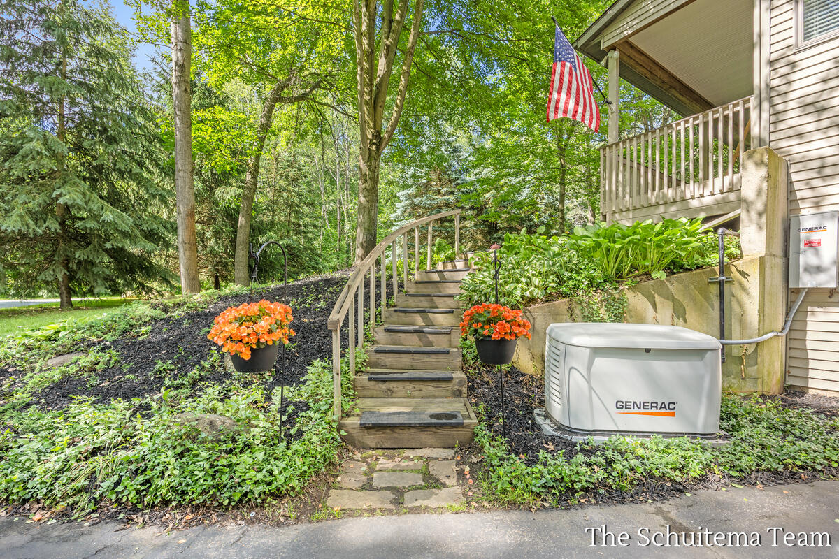 10155 Rogue Pond Drive NE Rockford MI 49341