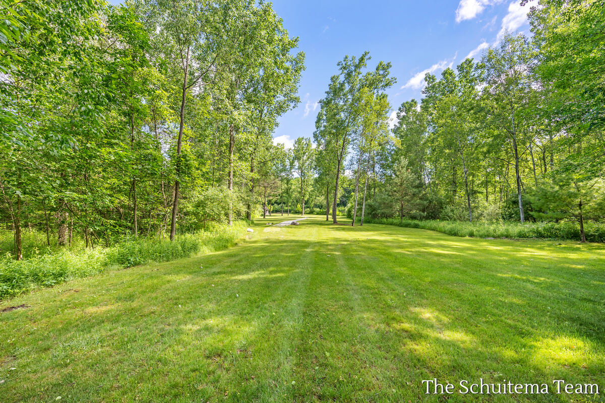 10155 Rogue Pond Drive NE Rockford MI 49341
