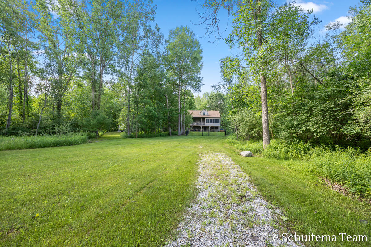 10155 Rogue Pond Drive NE Rockford MI 49341