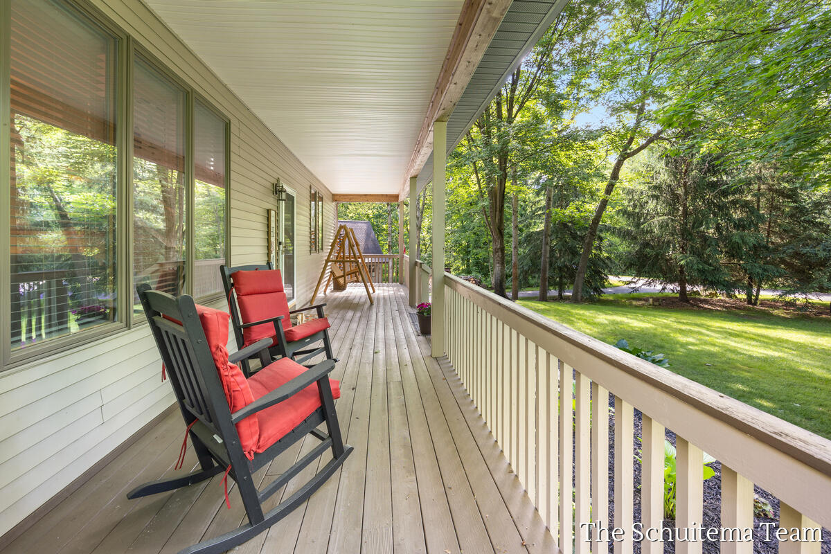 10155 Rogue Pond Drive NE Rockford MI 49341