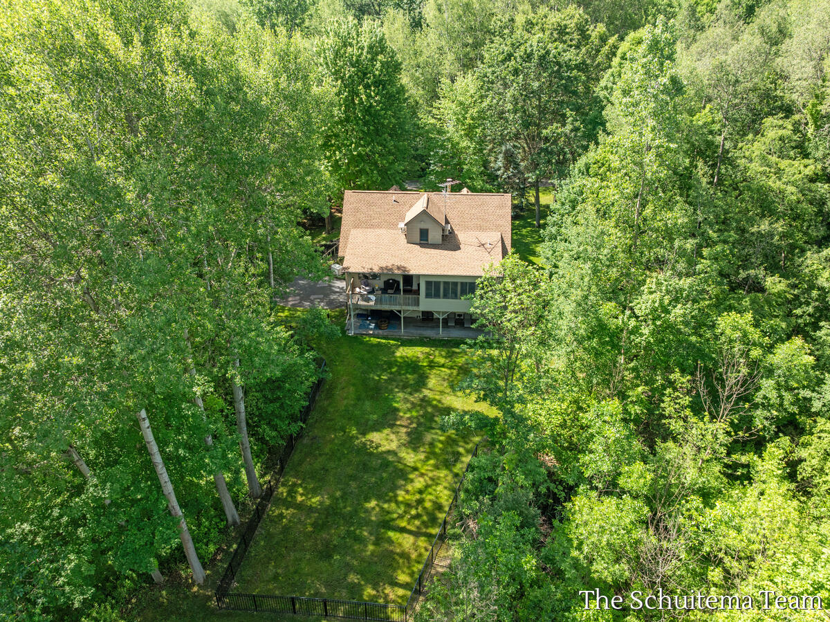 10155 Rogue Pond Drive NE Rockford MI 49341