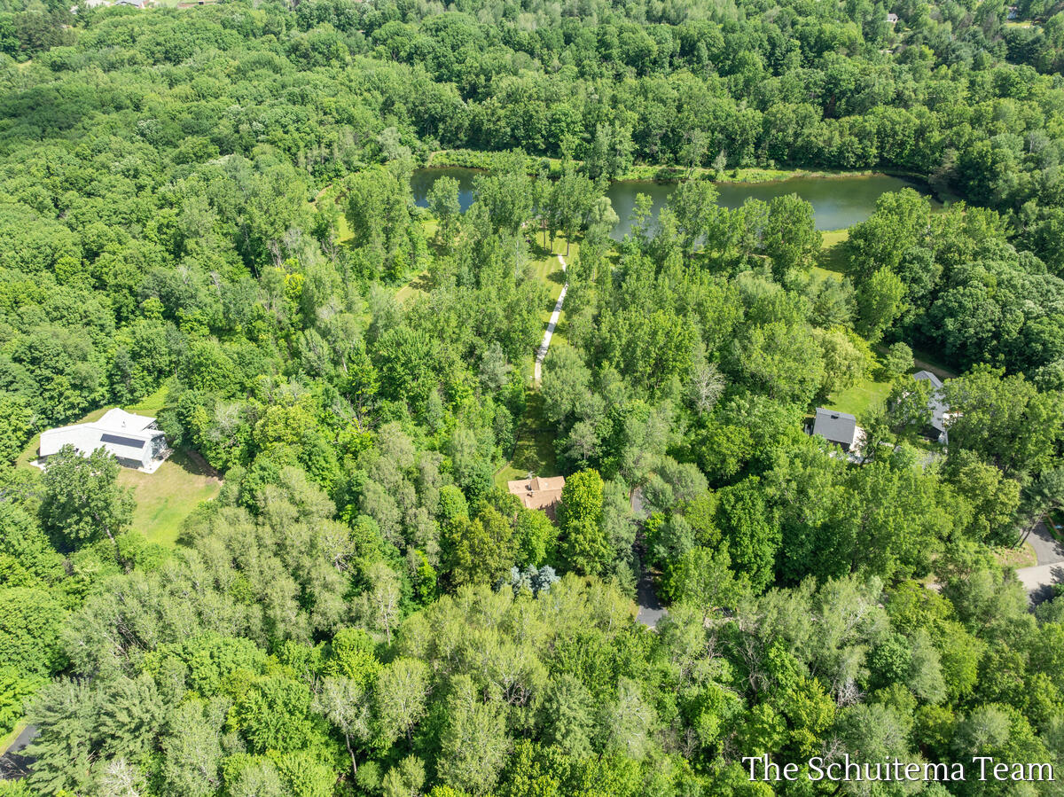 10155 Rogue Pond Drive NE Rockford MI 49341