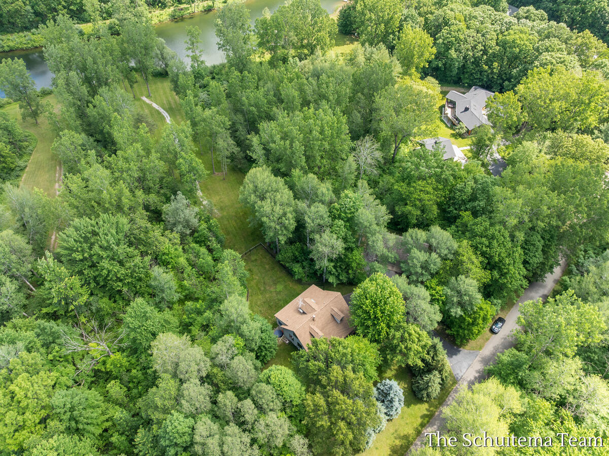 10155 Rogue Pond Drive NE Rockford MI 49341