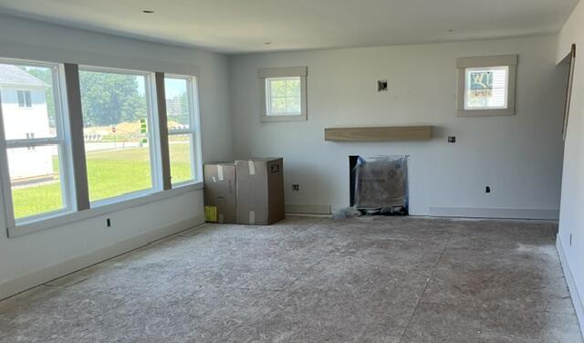 671 Waterford Village Drive NW Grand Rapids MI 49534