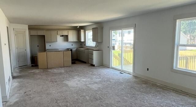 671 Waterford Village Drive NW Grand Rapids MI 49534