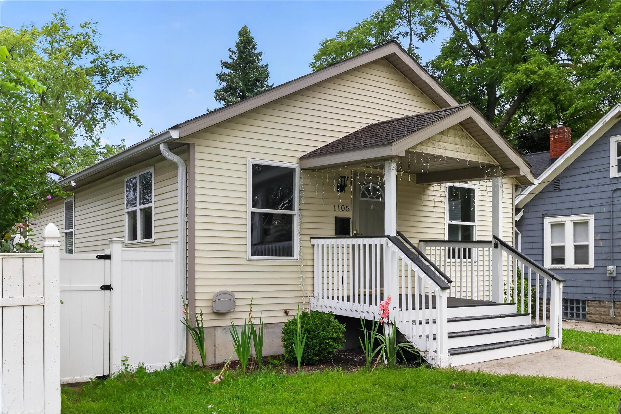 1105 Hazen Street SE Grand Rapids MI 49507