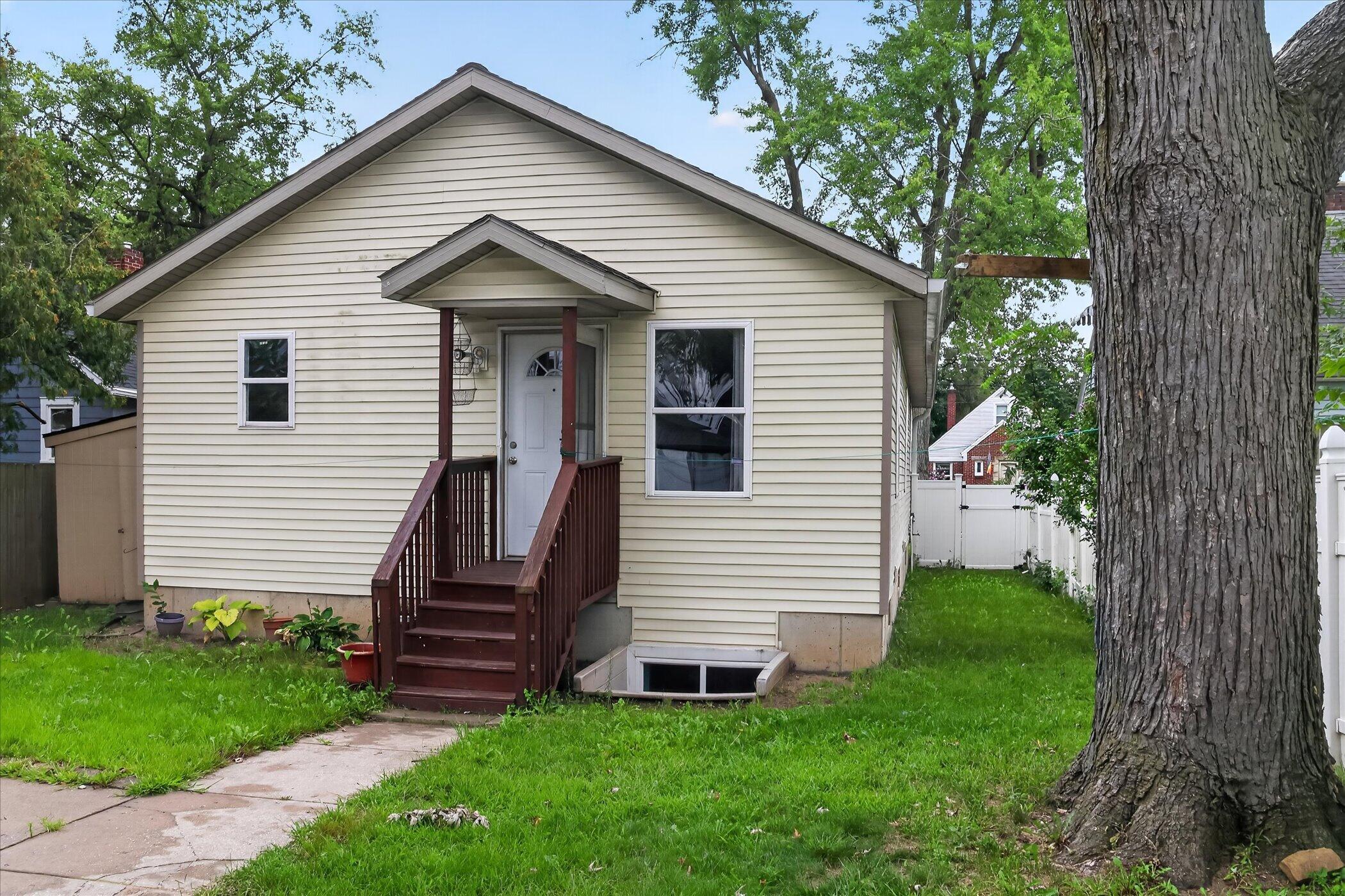 1105 Hazen Street SE Grand Rapids MI 49507