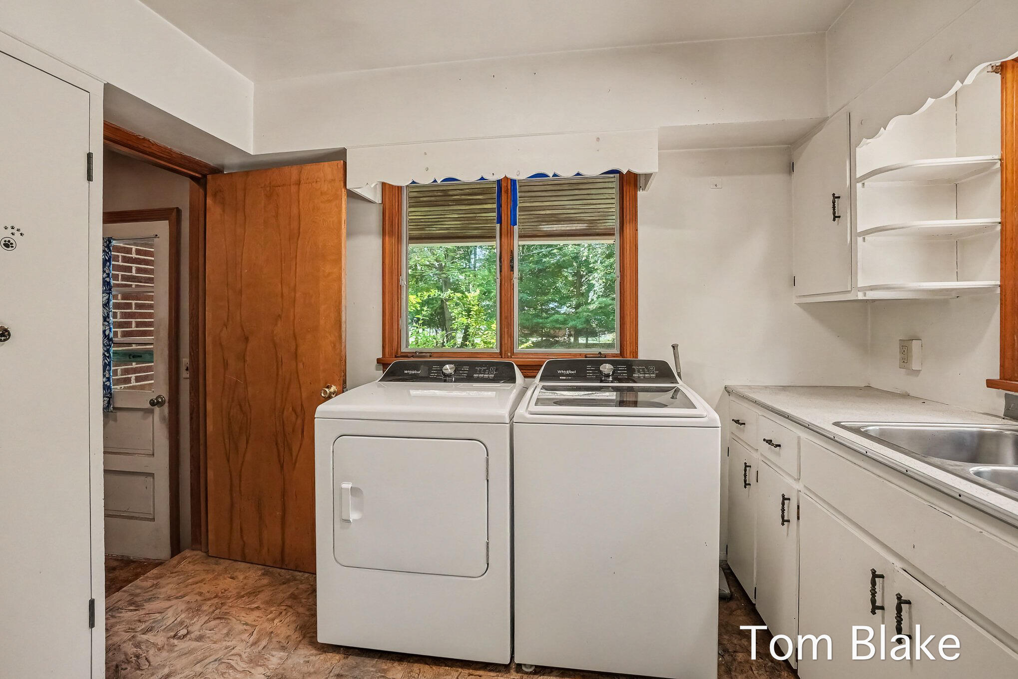 1074 Hendrick Road Norton Shores MI 49441