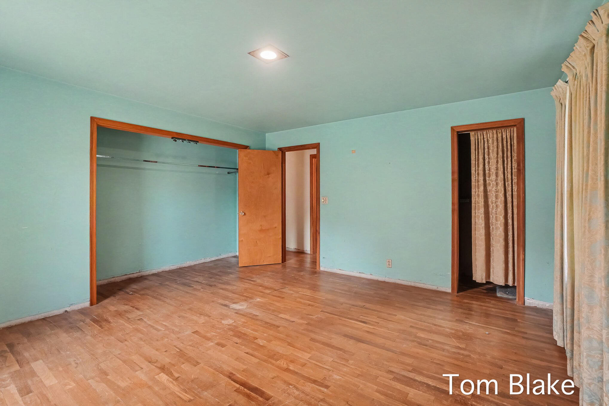 1074 Hendrick Road Norton Shores MI 49441