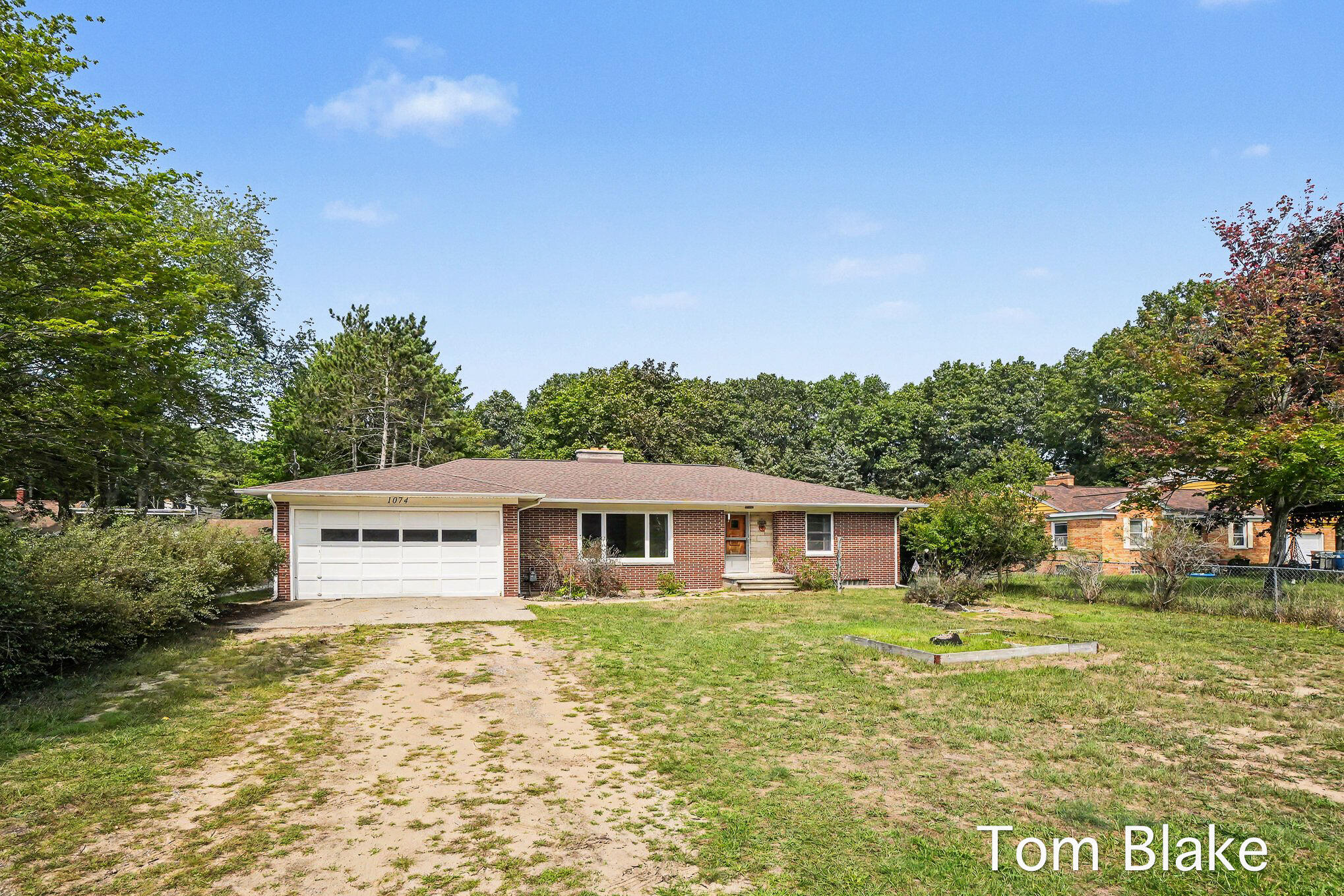 1074 Hendrick Road Norton Shores MI 49441