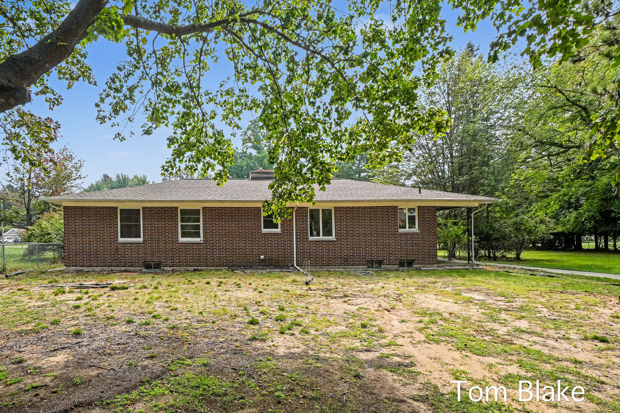1074 Hendrick Road Norton Shores MI 49441