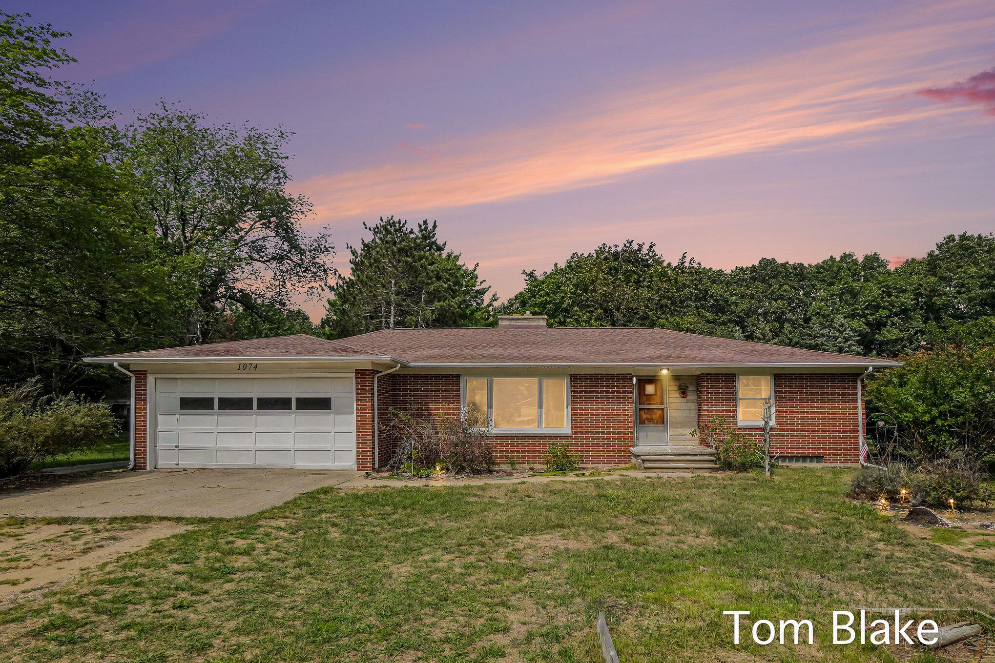 1074 Hendrick Road Norton Shores MI 49441