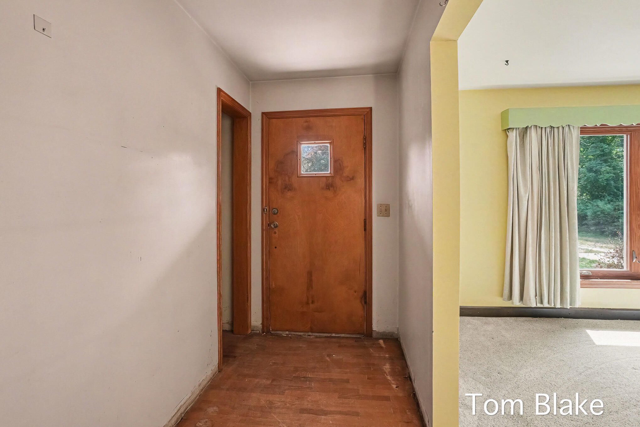 1074 Hendrick Road Norton Shores MI 49441