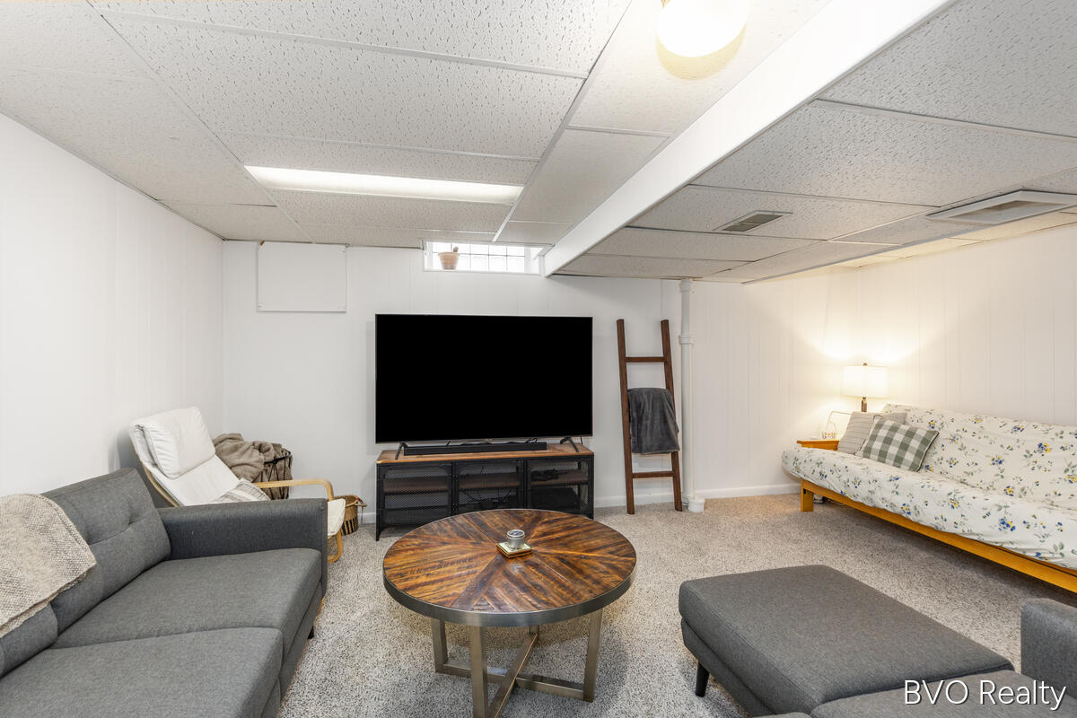 1843 Plymouth Terrace SE Grand Rapids MI 49506