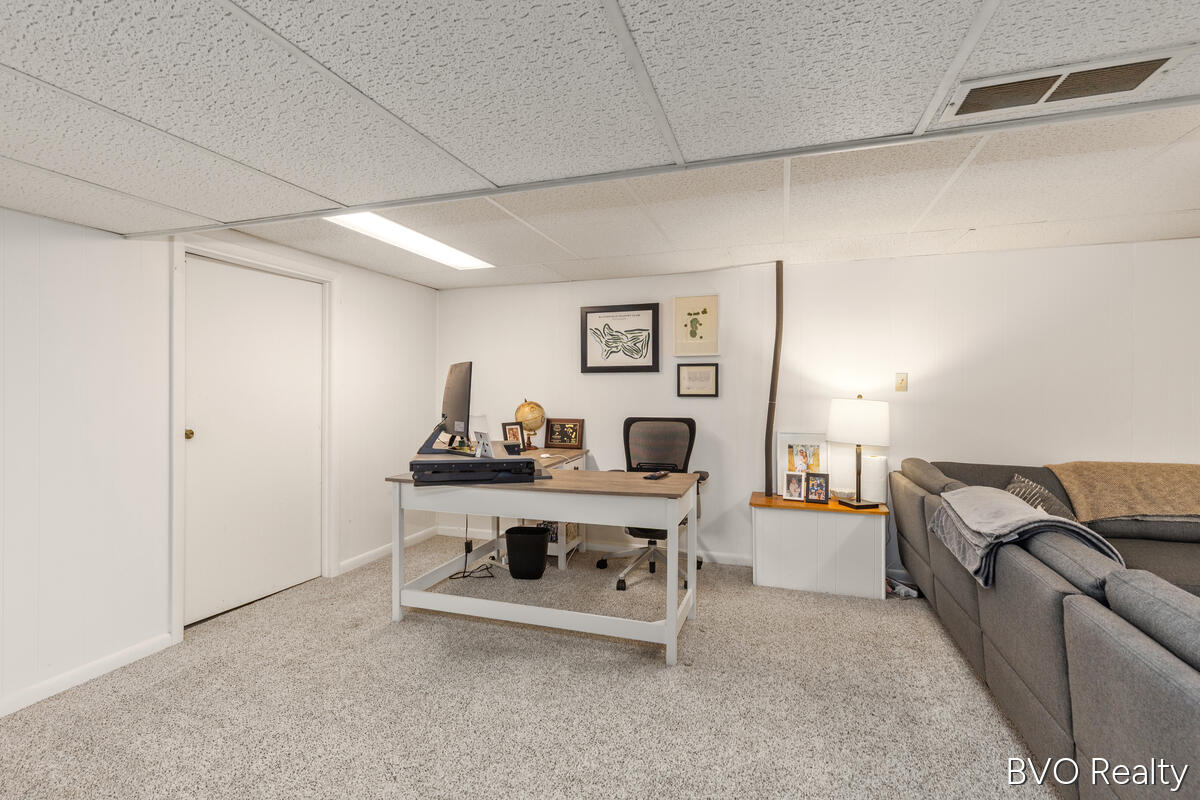 1843 Plymouth Terrace SE Grand Rapids MI 49506