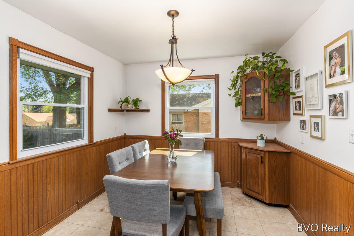 1843 Plymouth Terrace SE Grand Rapids MI 49506