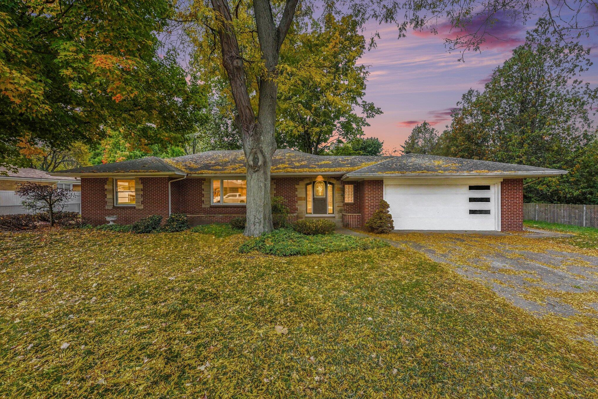 1005 Carpenter Avenue NW Grand Rapids MI 49504