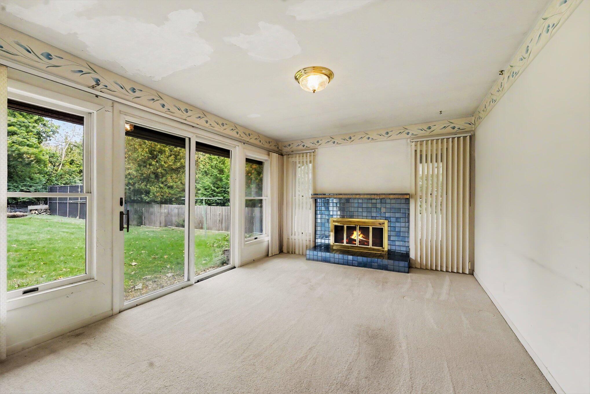 1005 Carpenter Avenue NW Grand Rapids MI 49504