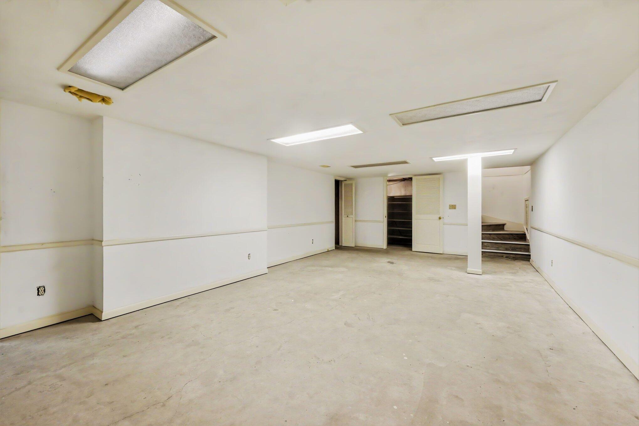 1005 Carpenter Avenue NW Grand Rapids MI 49504