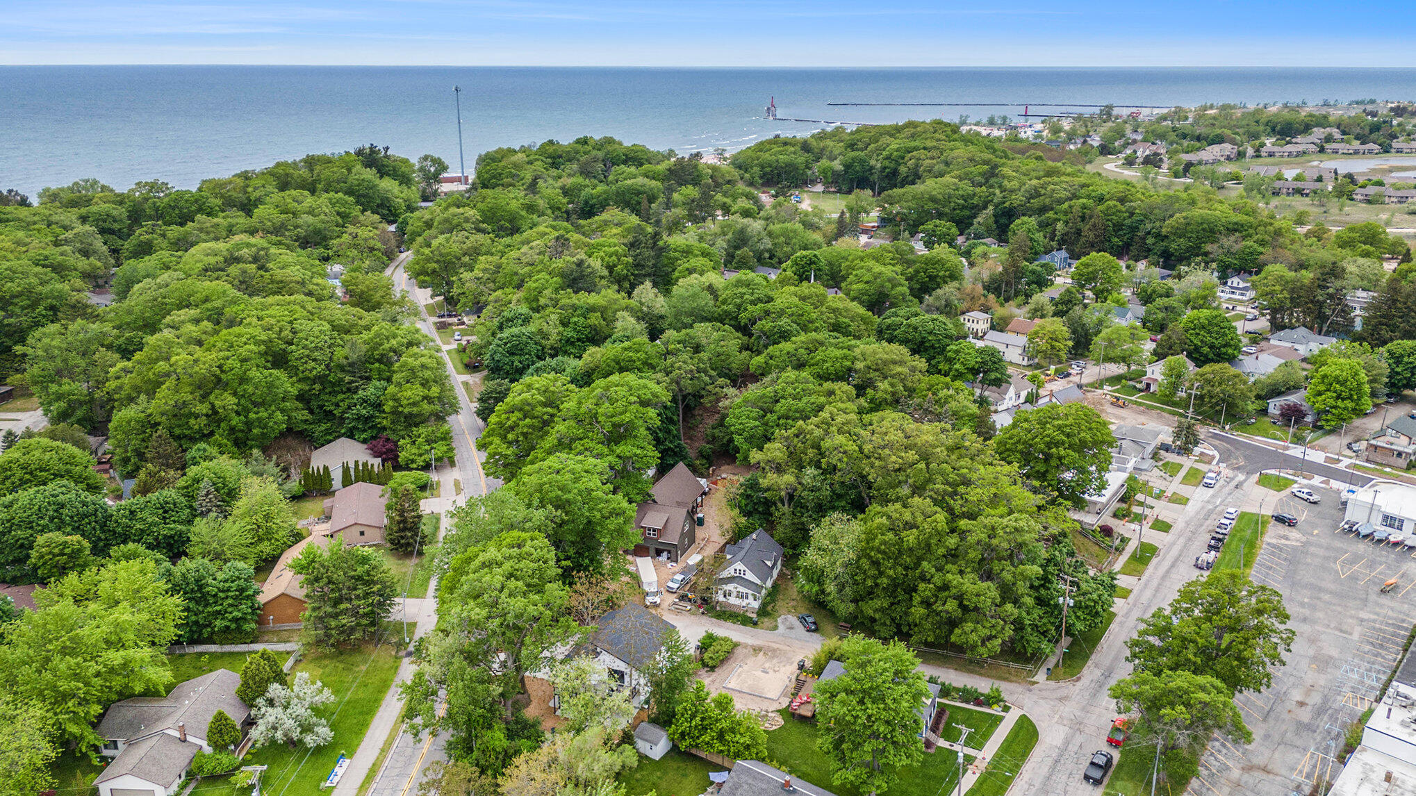 3220 Lakeshore Drive Muskegon MI 49441