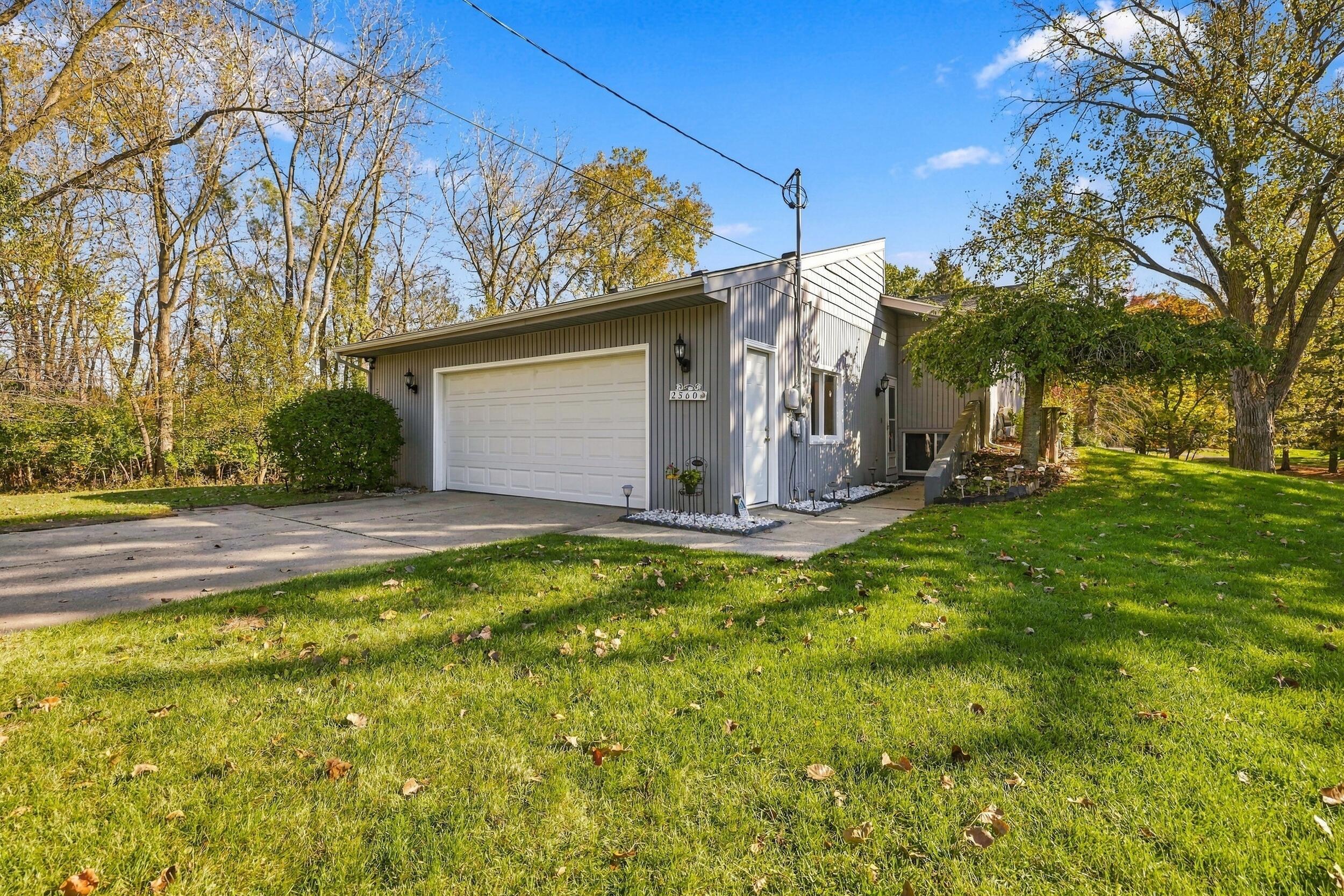 2560 Knapp Street NE Grand Rapids MI 49505