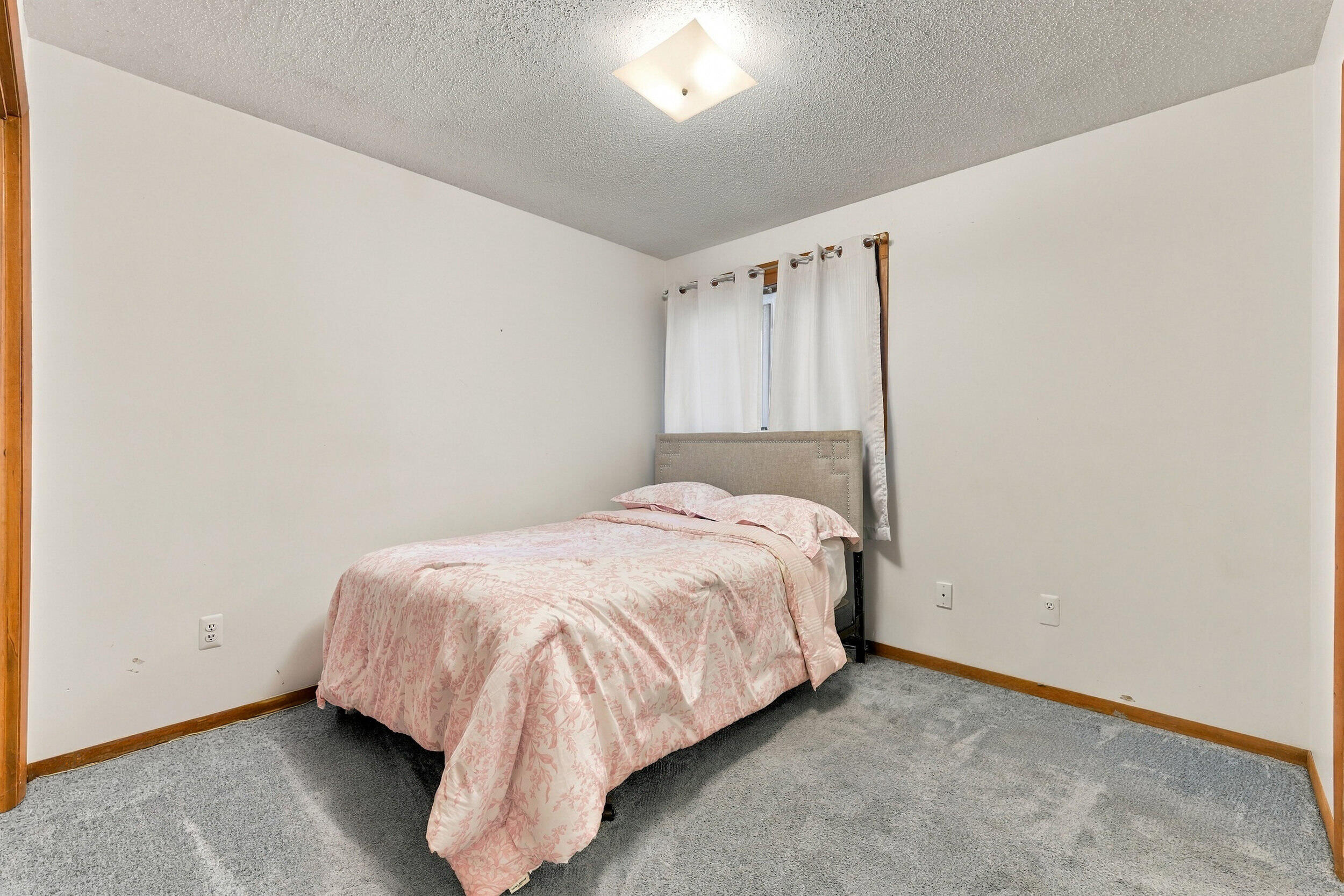 2560 Knapp Street NE Grand Rapids MI 49505