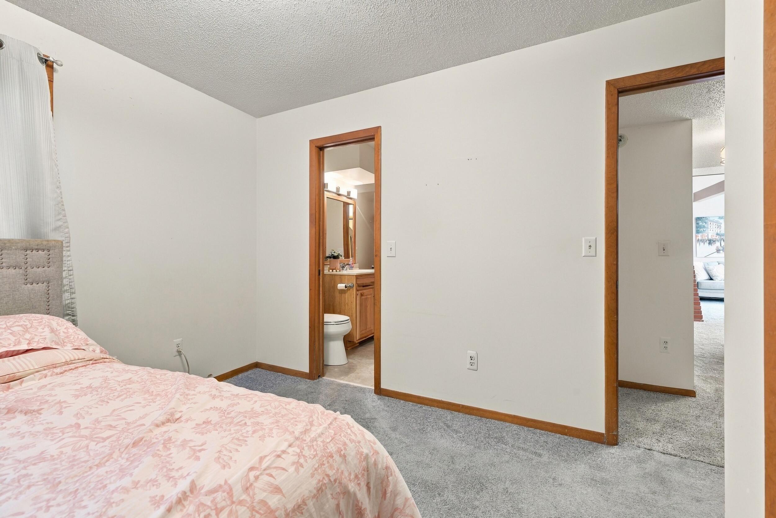 2560 Knapp Street NE Grand Rapids MI 49505